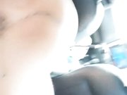 吸粉大白天在高架桥下路边脱光了激战被骑车路过的大爷偷看