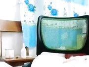 骚气少妇脱光全裸自摸逼逼再用振动棒猛插呻吟娇喘 很是诱惑