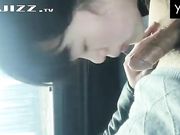 网友分享真实经历 在公共场合舔鸡巴然后自摸