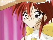 金发美女裸体在床上被哥哥花样玩弄