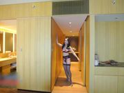 旦旦情趣黑絲沙發跳蛋自慰透明棒插穴