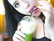 旦旦情趣黑絲沙發跳蛋自慰透明棒插穴