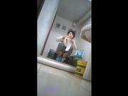 盗录身材样貌都不错的微毛穴尤物如厕