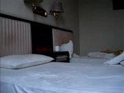 背着老婆去宾馆和别人偷情