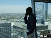 超赞牛奶般漂亮妹子一看就心动挡不住想操