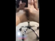 调教黑丝翘臀嫩妹道具自慰