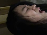 “痛,好痛,受不了了”漂亮大学靓妹和男友开房逼逼太紧轻轻一插就喊痛