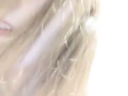 逼逼水真多深喉口交，大哥很猛多体位抽插特写给她骚逼草烂了