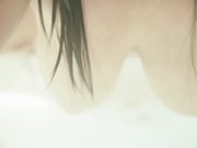 浴缸内玩弄巨乳妹子抠B打奶炮搞的妹子娇喘呻吟啪啪啪