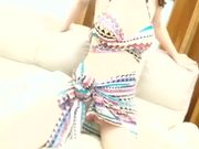 骚气妹子风油精涂逼再用茄子自慰喷尿