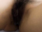 瘋狂男主播帶著性感漂亮女友和朋友一起玩3P遊戲