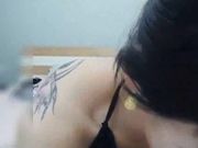 瞳孔大美女首次手机直播操逼内射