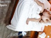 和朋友37岁的老婆宾馆偷情 这骚货是久旱逢甘露一晚搞了几次还不满足