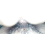 刚认识不久的骚女友约我到她租的小房子里打炮