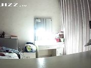 360度水滴摄像头偷拍年期夫妻居家做爱