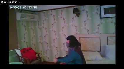 偷拍大冷天匆匆赶来在旅店打一炮的就走的情侣