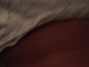 在亲戚家寄宿 半夜摸到表妹的房间捏捏她的小乳头