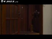 家庭乱伦之热带夜激起对弟媳的一片淫念