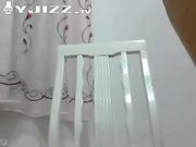 极品嫩穴网红家中用假鸡巴玩 忍不住飙尿了