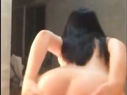 年轻妹子在简易房里搔首弄姿慢慢脱光衣服诱惑