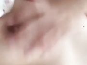 长发女神级美女家中秀出超干净的嫩屄 看着就想舔