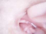 嫩妹主播舔跳蛋 超级骚的呻吟声 很是诱惑