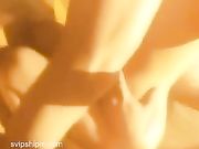 情人节与老婆和她的闺蜜宾馆激情3P超爽