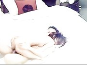 快速抽插要射时突然不让干了,担心用力太猛把套套干破