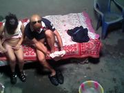 装逼大半夜还要戴个墨镜看他逼舔得爽啊