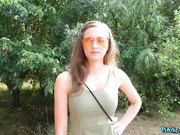 漂亮美乳加钱小树林啪啪逼逼无毛