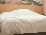 老哥探花賓館開房約了兩個妹子玩雙飛