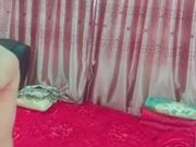 人间美丽小妖精TS金雪儿，与比基斯坦男人卧室互搞基情