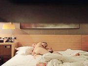 宾馆偷拍-年轻强壮的大屌猛男爆插体型较小漂亮的年轻小美女