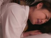 出差住同房NTR 被上司内射一晚上的女社员初音实-01