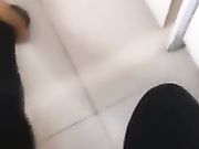 在某通公司业务代办点上班的妹子在办公室发骚露奶脱裤自摸摸出水