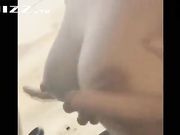 炮友千里送B 在大巴车上拍视频露出给我看