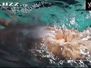 Milo Moiré行为艺术 变身蛙人 海底世界探索