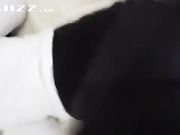 老公不在家 寂寞小骚妇约楼上邻居到家中穿丝袜操逼