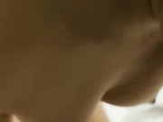 戴着金丝眼镜样子很斯文的英语老师哎娜没想到脱光衣服操逼那么淫骚