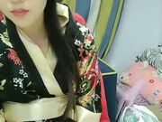 颜值不错苗条妹子和服道具自慰啪啪 跳蛋塞逼逼口交上位骑乘后入