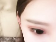 服务周到的小女人给大哥舔舔鸡鸡 多体位抽插小骚逼