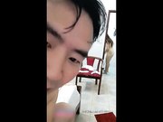 巨乳姐妹花为了直播人气约隔壁老王来操逼-3