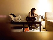 翘臀爆乳沙发上撕破黑丝直接开操