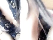 逼逼的缝隙好紧，看上去非常嫩