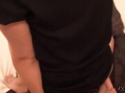 女神级性感漂亮女秘书给经理送文件时被诱惑潜规则