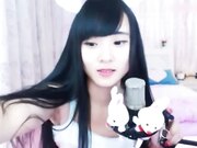 说话娇气嗲嗲的长发可爱美女主播露脸大秀 皮肤白嫩私处保养的不错