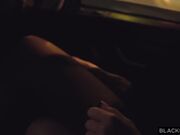 这个丰满极品肉肉美女情欲尤物看了就忍不住鸡巴硬想操穴