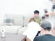 国产AV拍摄背后的故事『羞射的第一次』拍摄花絮 全裸啪啪操