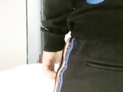 微信约炮良家少妇兼职外卖鸡酒店开房啪啪妹子穿着衣服身材还不错