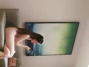 深夜再来一场高颜值牛仔外套苗条妹子，洗完澡再来一炮扣逼猛操呻吟娇喘